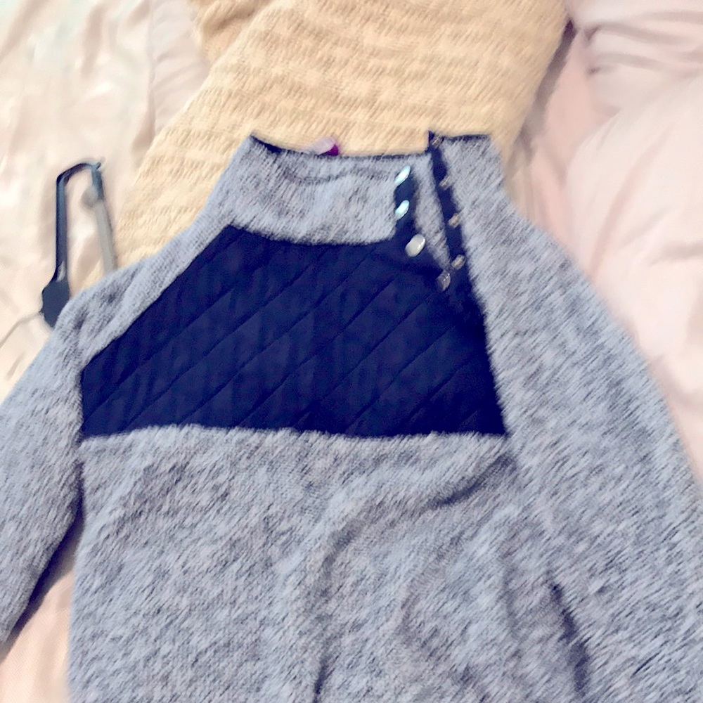 Fleece pull over with button collar
